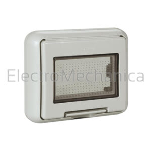 136.5023 FLUSH MOUNT HOUSING 3GANG EM