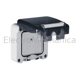 IP66 COV. 16A SOCKET 70×87 FLANGE 570.6428